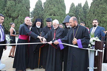 «ԱՄՓԻԹԱՏՐՈՆ»Ի Բացում նուիրուած՝ Եր. Նահատակ Իգնատիոս Մալոյեանի