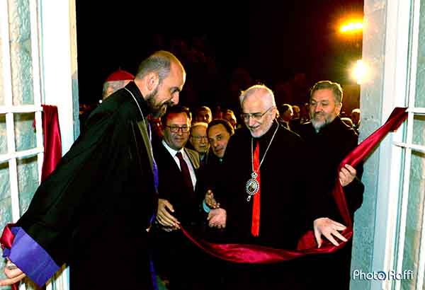 Զմմառու Վանքի Մատենադարանի Բացման Պաշտօնական Հանդիսութիւն